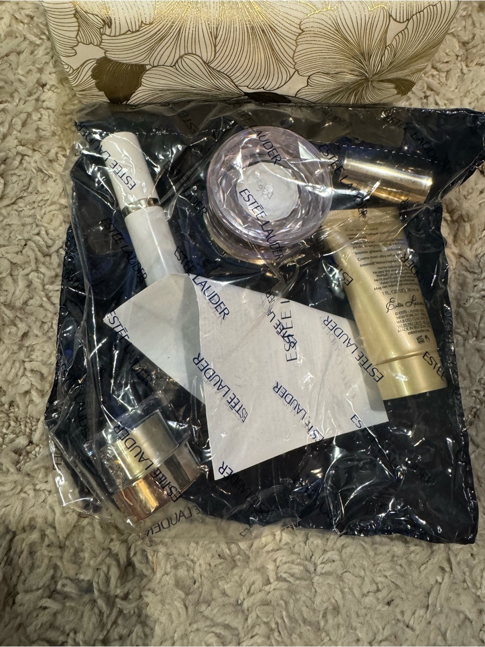 Estee Lauder Re-Nutriv Skincare Set Nordstrom GWP New $315 Makeup Set - Picture 5 of 7